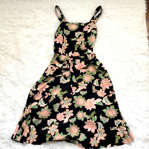 Who What Wear Dresses & Skirts - Black Floral Midi Dress